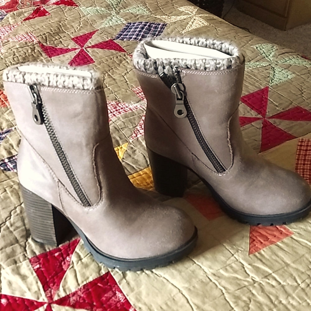 Brown Boots - Brand New w/box